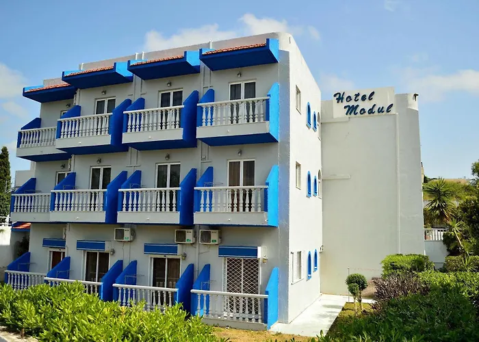 Modul 酒店 法里拉基